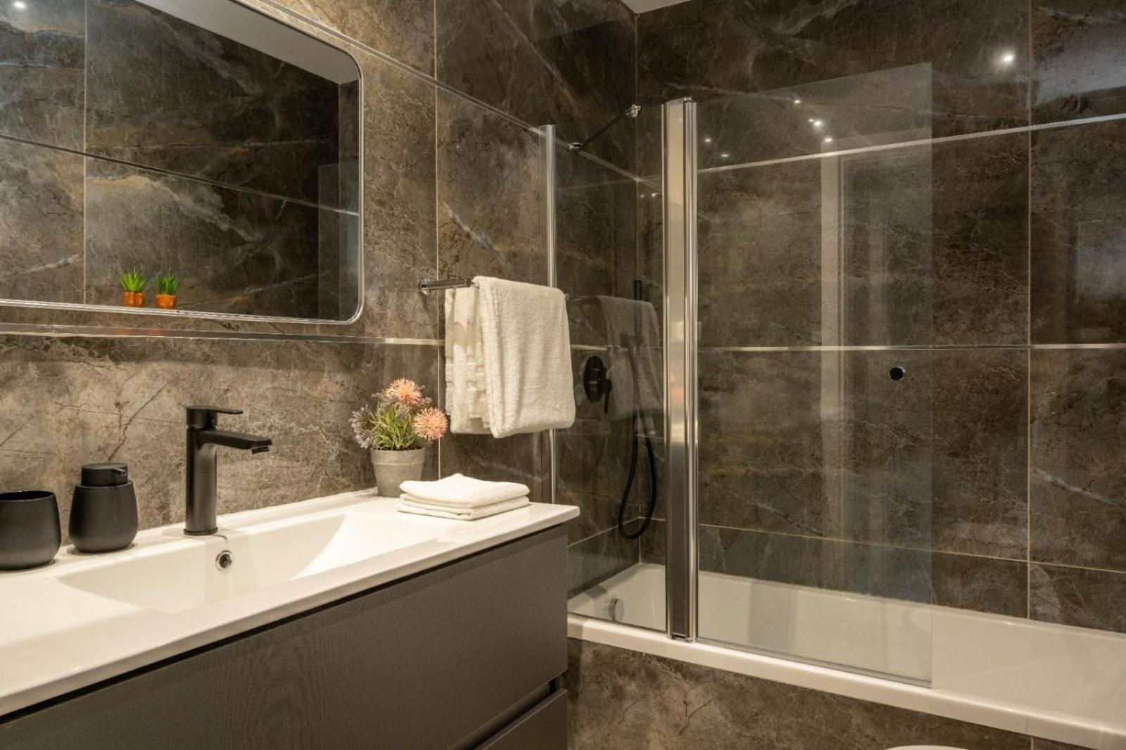Mountain And Sea View - Penthouse With Private Pool Apartment *
